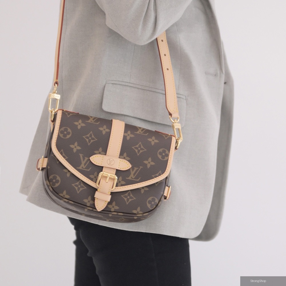 LV Saumur BB 經典Monogram帆布兩用馬鞍包 現貨