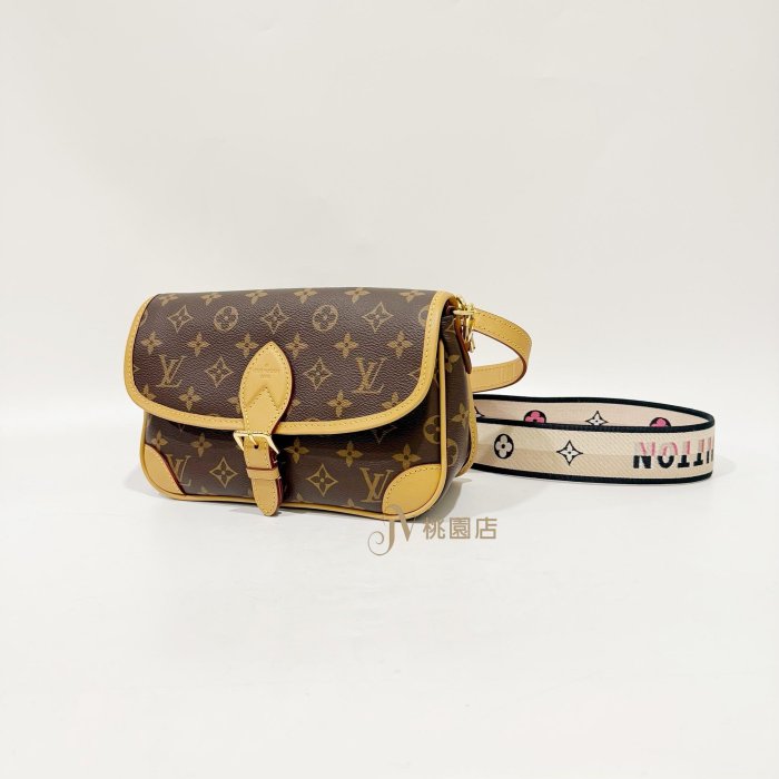 喬萱名品 12 JA1628 LV包包 原花黑內裡寬版背帶DIANE法棍包M45985 (桃園店)