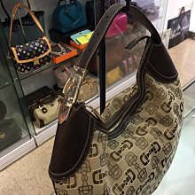 Y9153131920 145 GUCCI 月亮包 半月包