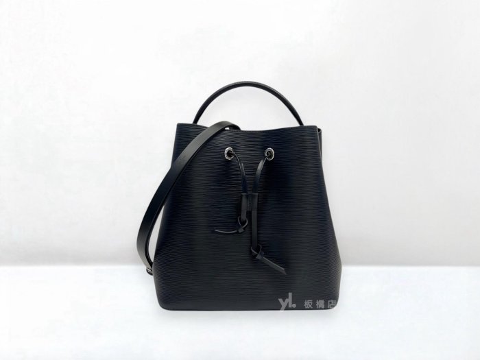 遠麗精品 132 S5428 LV包包 NEONOE 黑色EPI水波紋皮革水桶包 M54366 (板橋府中店)
